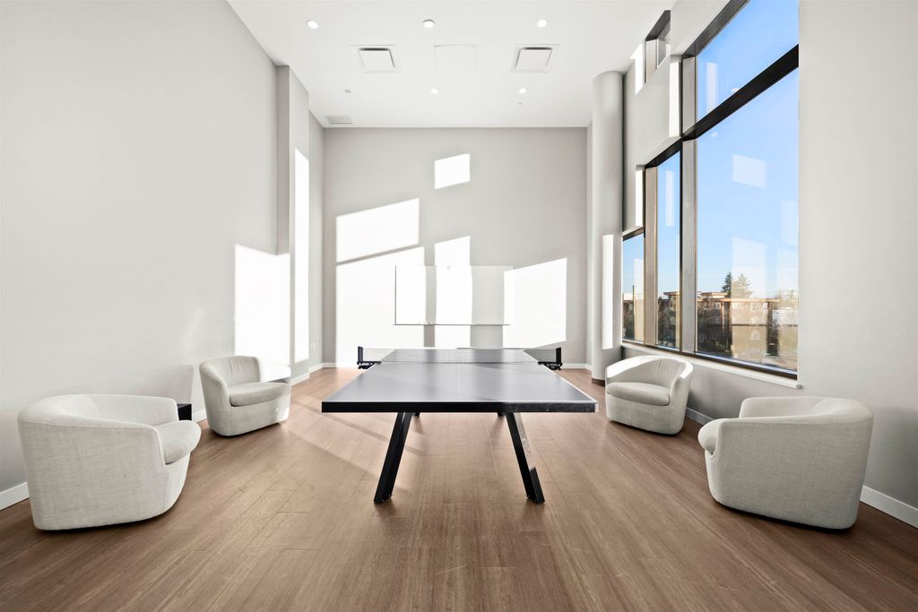 listing image 1101199681396931923