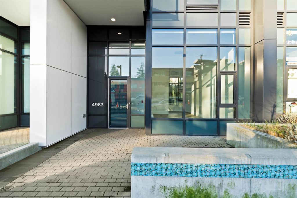 listing image 1105303054947665893