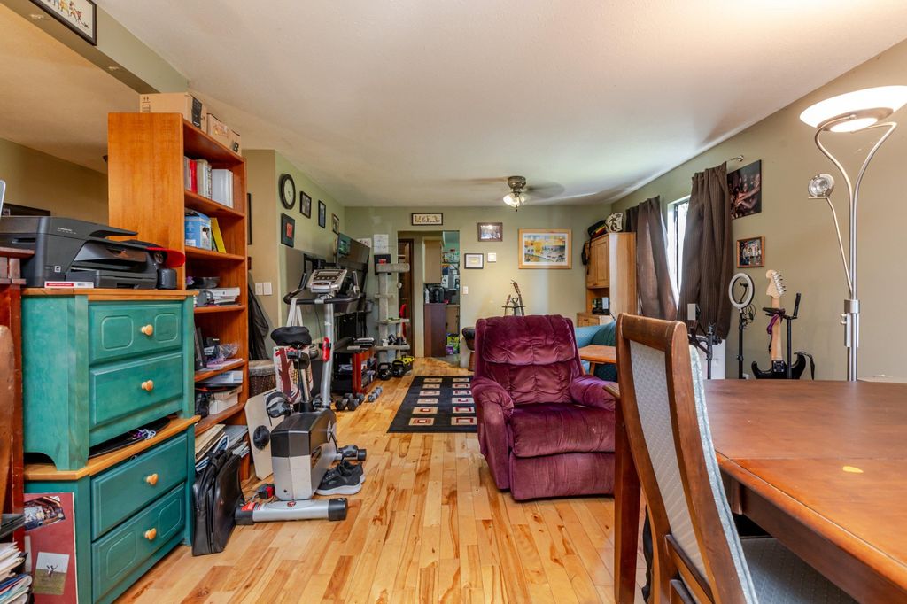 listing image 1103957951601299756