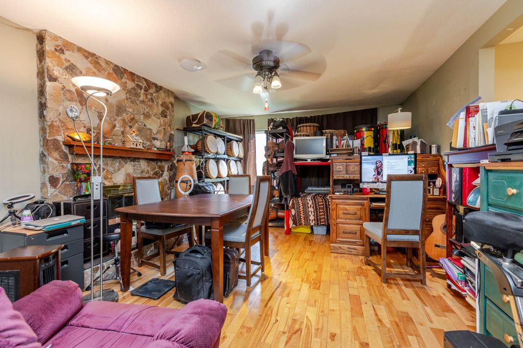 listing image 1107142980753709716