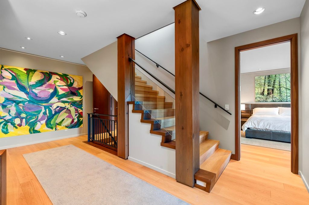 listing image 1106577954826802702