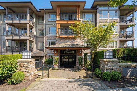 3178 Dayanee Springs Boulevard 401 Coquitlam BC V3E 0B9