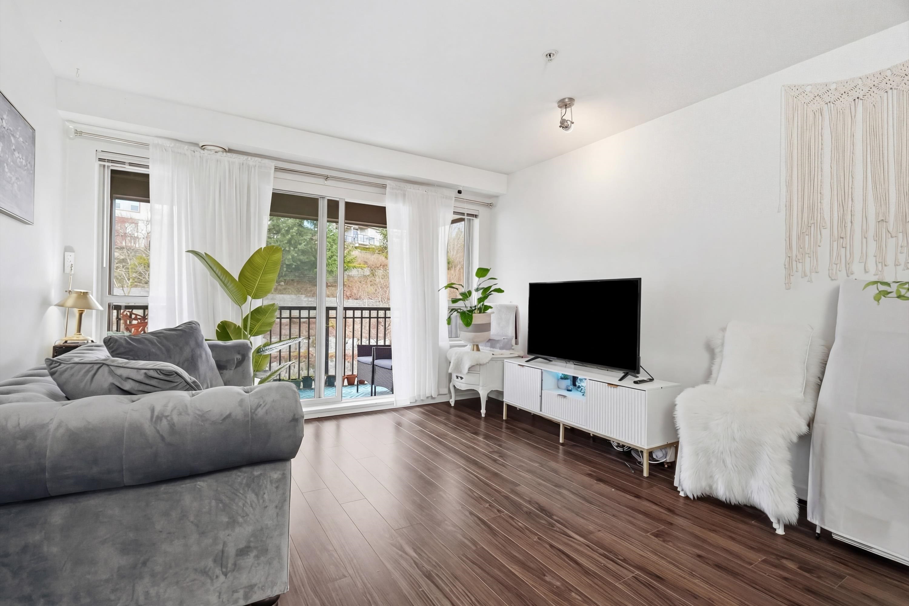 3178 Dayanee Springs Boulevard 401