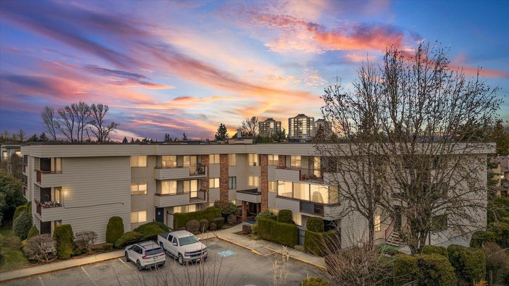 Photo of 32885 George Ferguson Way #306, Abbotsford, BC V2S 7X1 (MLS # R3123391)