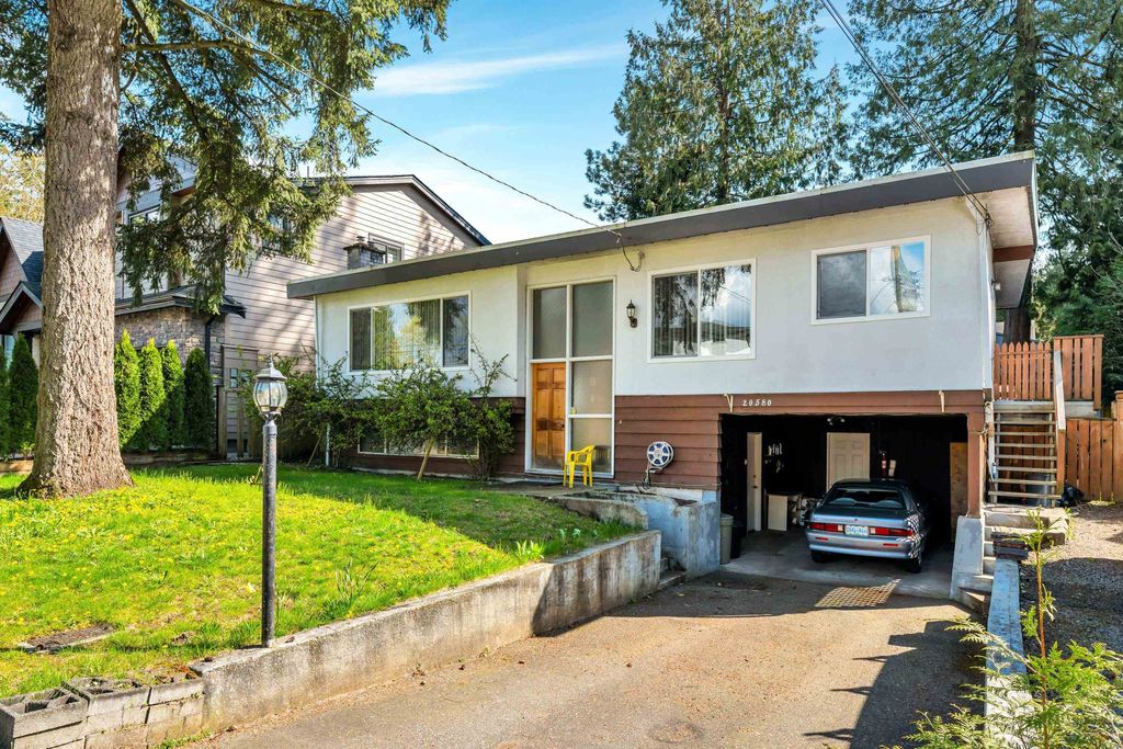 Photo of 20580 46 Avenue, Langley, BC V3A 3H6 (MLS # R3086405)