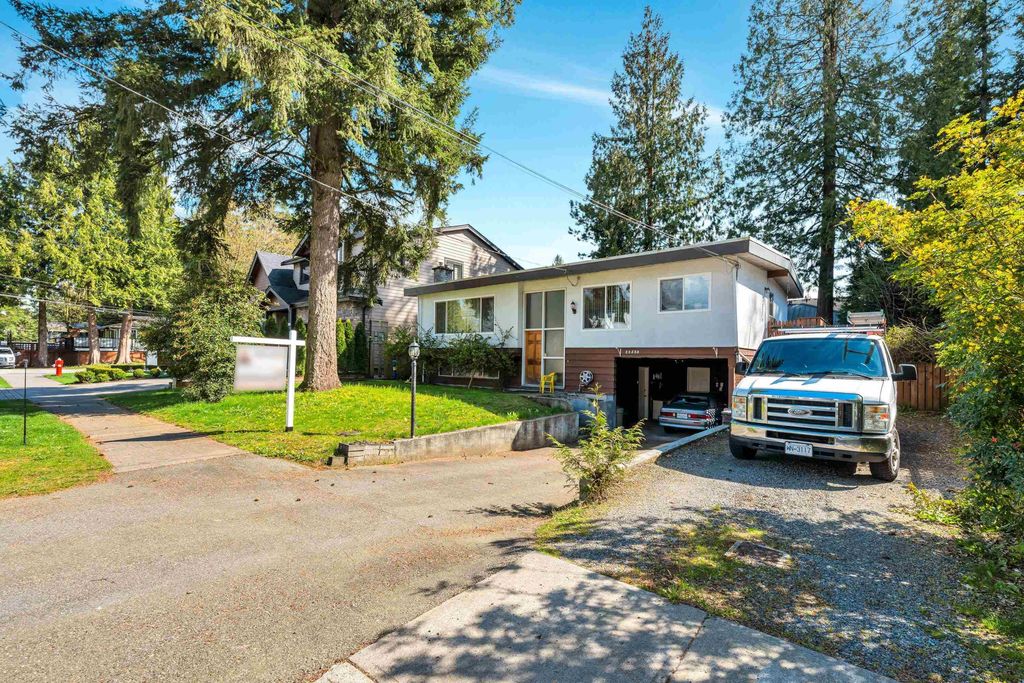 Photo of 20580 46 Avenue, Langley, BC V3A 3H6 (MLS # R3086405)