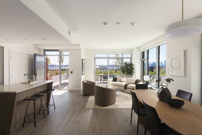 755 Harbourside Drive TH112 North Vancouver BC V7P 0G1