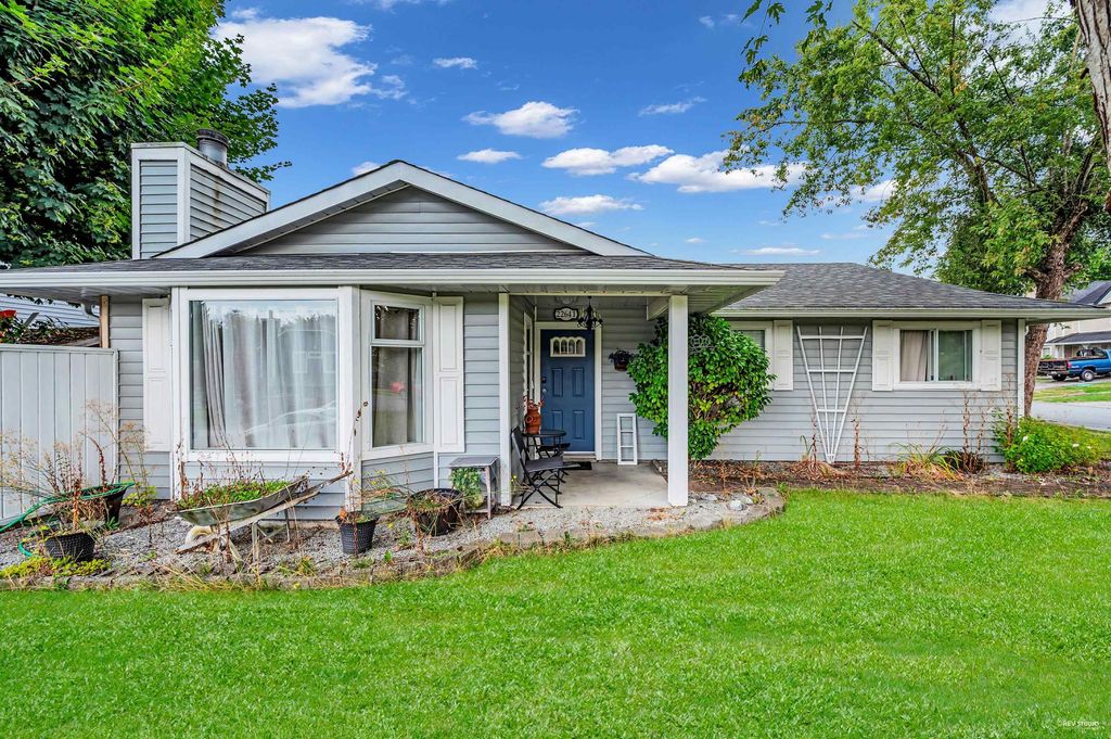 Photo of 22641 Kendrick Loop, Maple Ridge, BC V2X 8Y9 (MLS # R3106883)