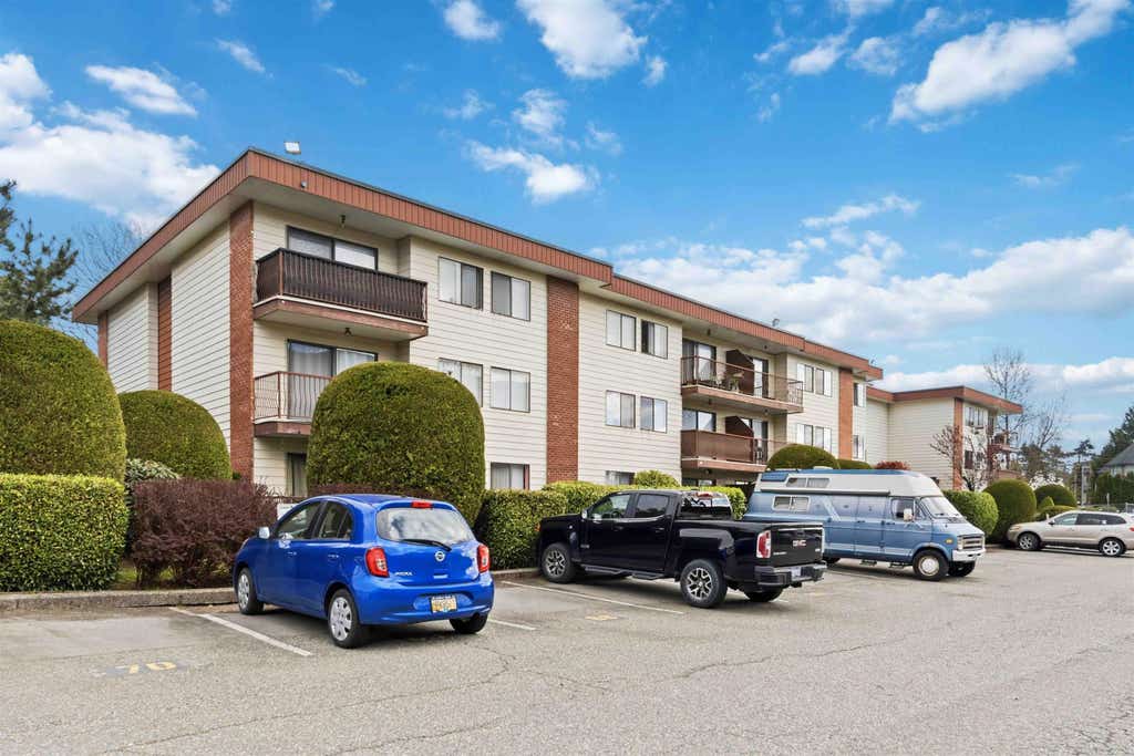 Photo of 1909 Salton Road #108, Abbotsford, BC V2S 5B6 (MLS # R3149498)