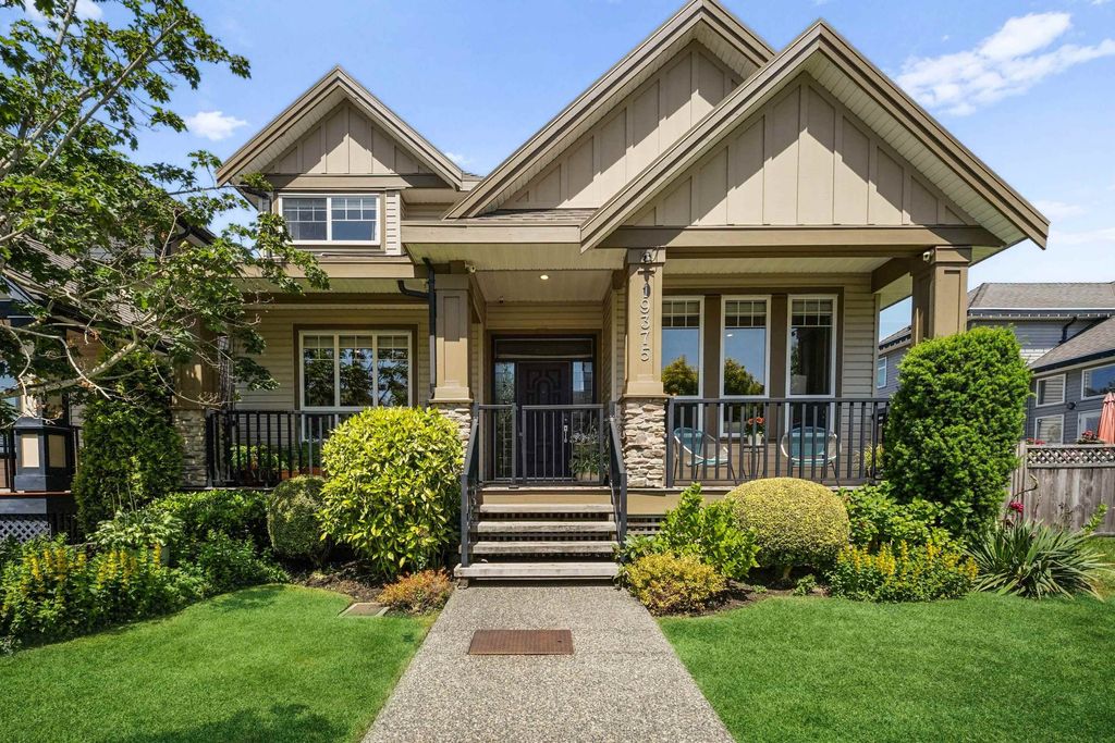 Photo of 19375 73 Avenue, Surrey, BC V4N 5Y1 (MLS # R3131316)