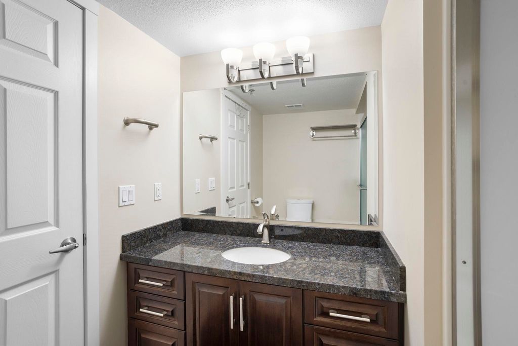 listing image 1105572002505055619