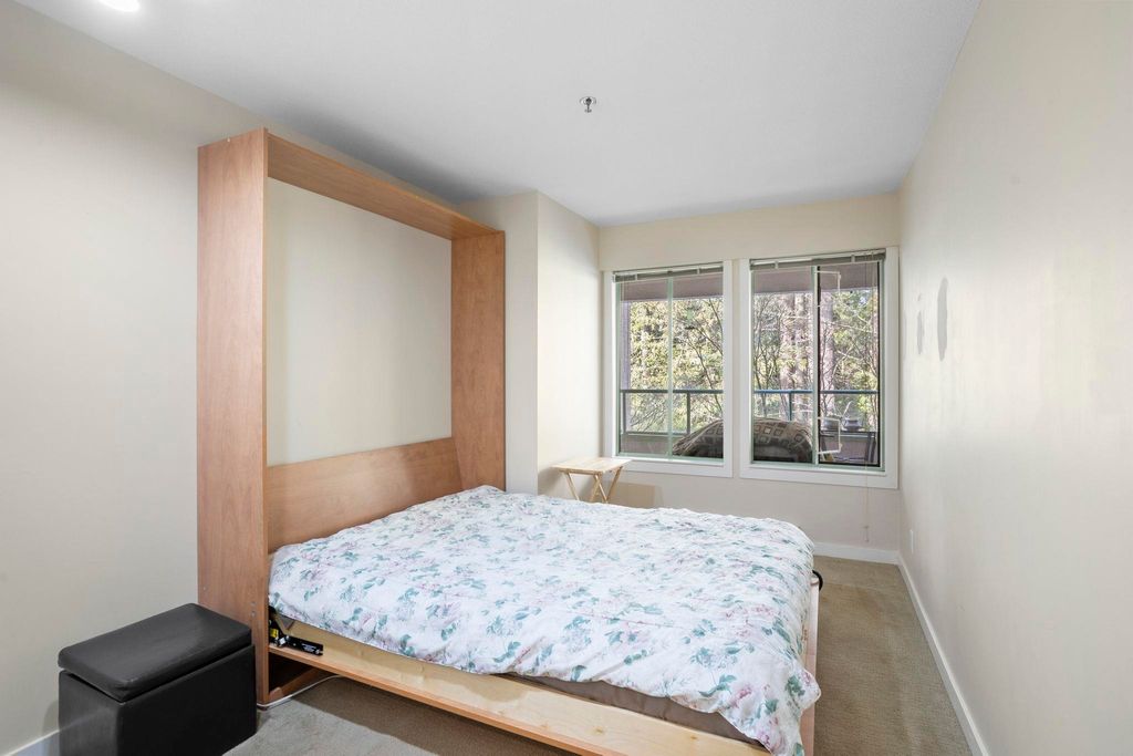listing image 1104297240645687924