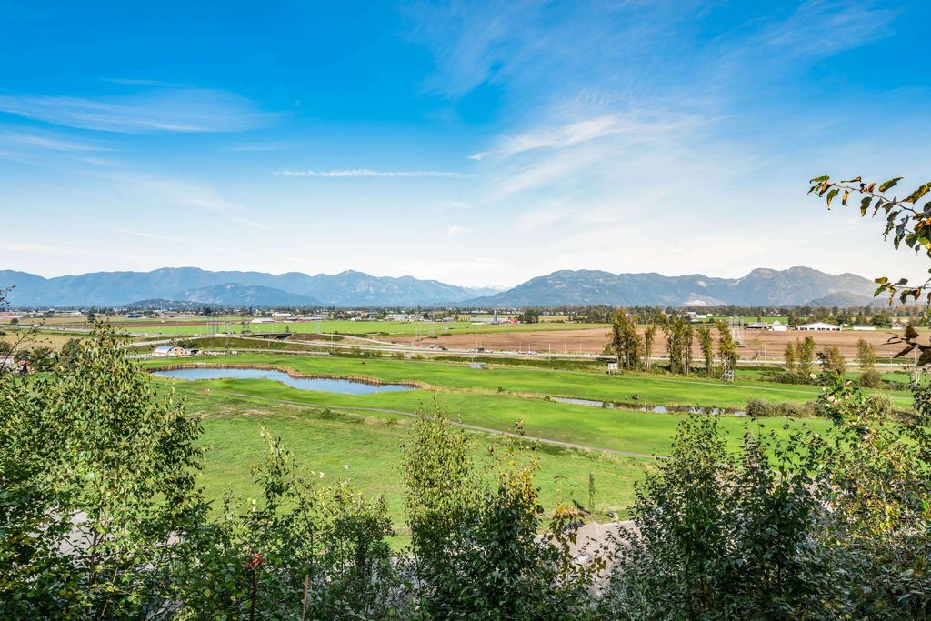 Photo of 50634 Ledgestone Place #10, Chilliwack, BC V2P 0E7 (MLS # R3108892)