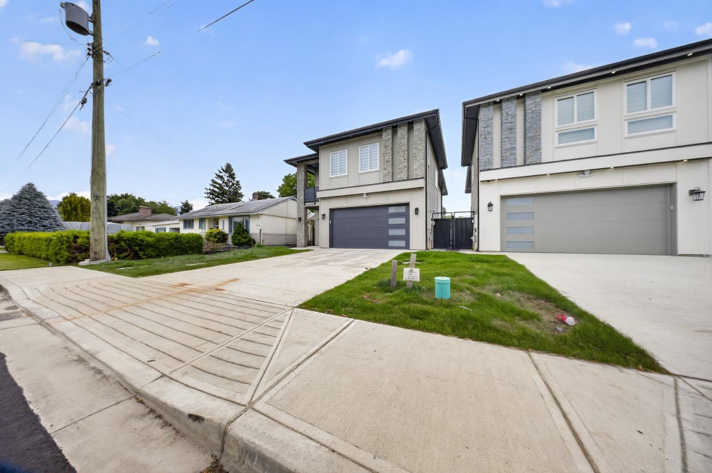 Photo of 46070 Southlands Crescent, Chilliwack, BC V2P 1B1 (MLS # R3132798)