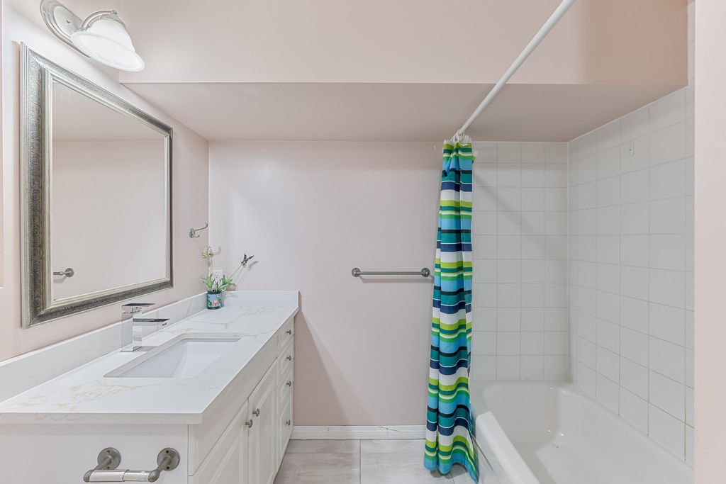 listing image 1100986416105113008
