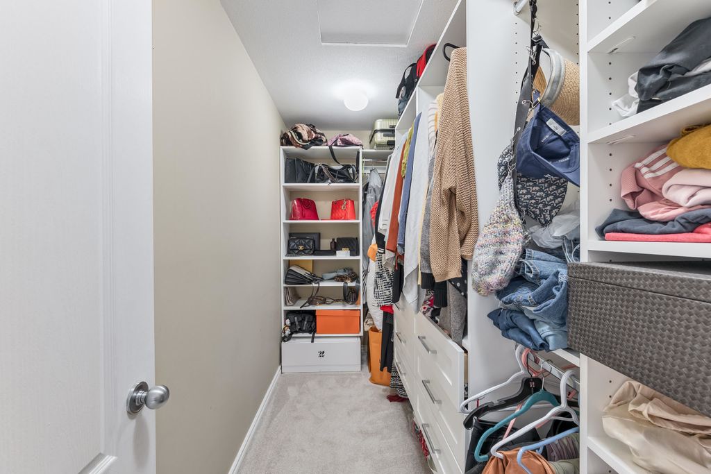 listing image 1107358961646819366
