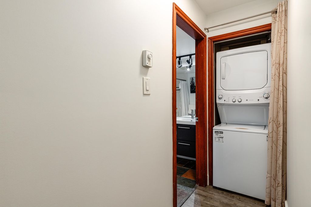 listing image 1109279480911022263