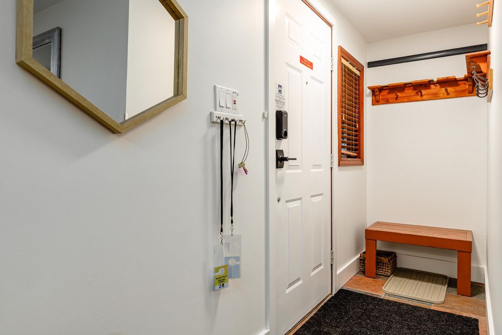 listing image 1100349691177767692