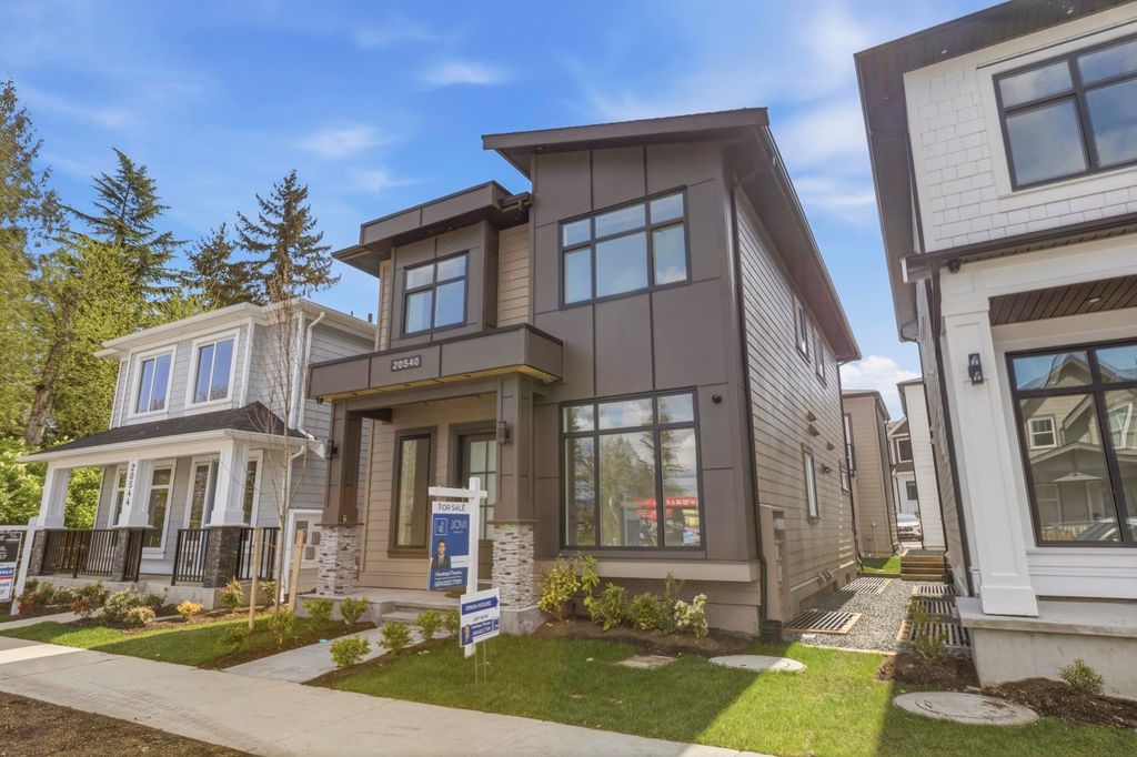 Photo of 20540 76 Avenue, Langley, BC V2Y 1V5 (MLS # R3115290)