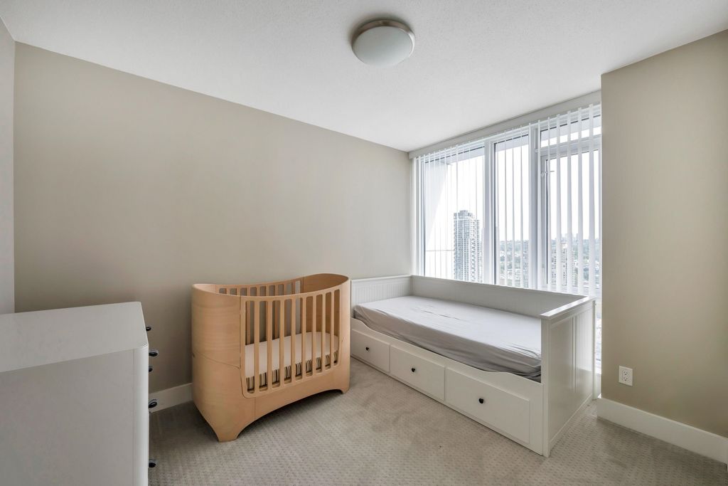 listing image 1107491301928043849