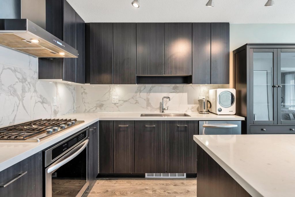 listing image 1104887098464958321