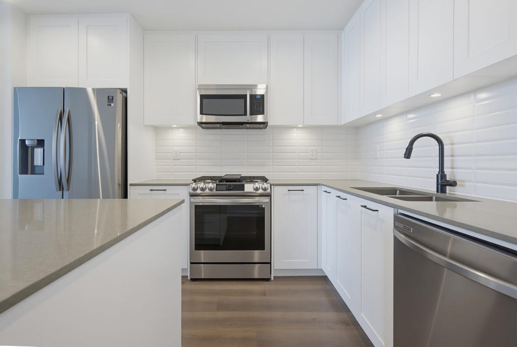Photo of 20052 83a Avenue #401, Langley, BC V2Y 3P4 (MLS # R3154024)