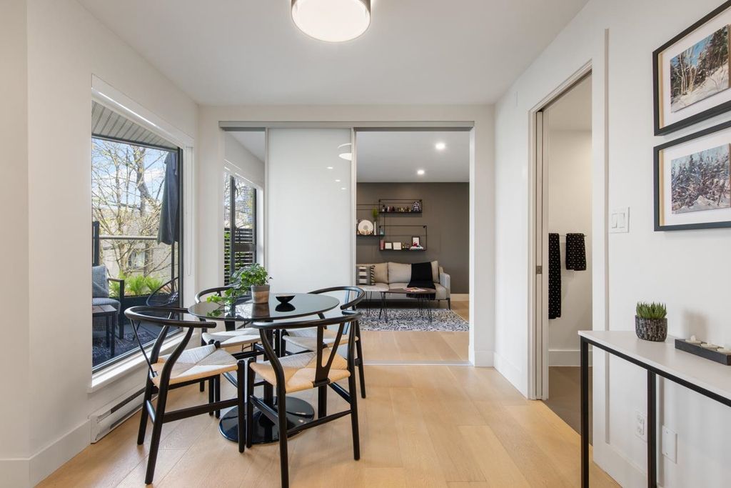 listing image 1106705677171362879