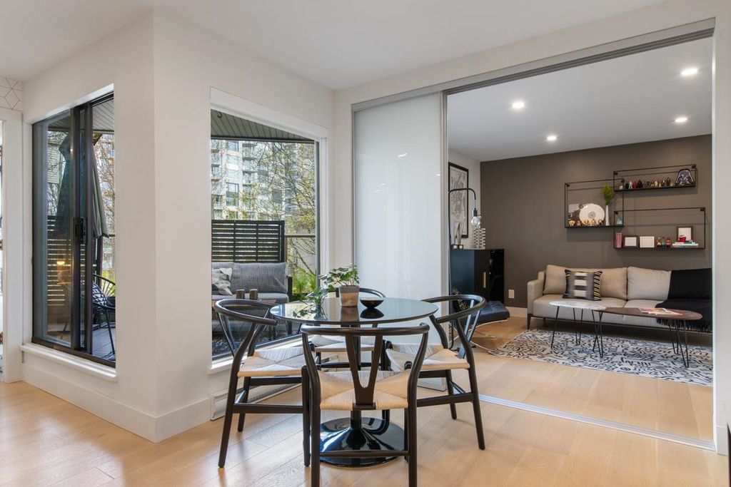 listing image 1109978658271910575