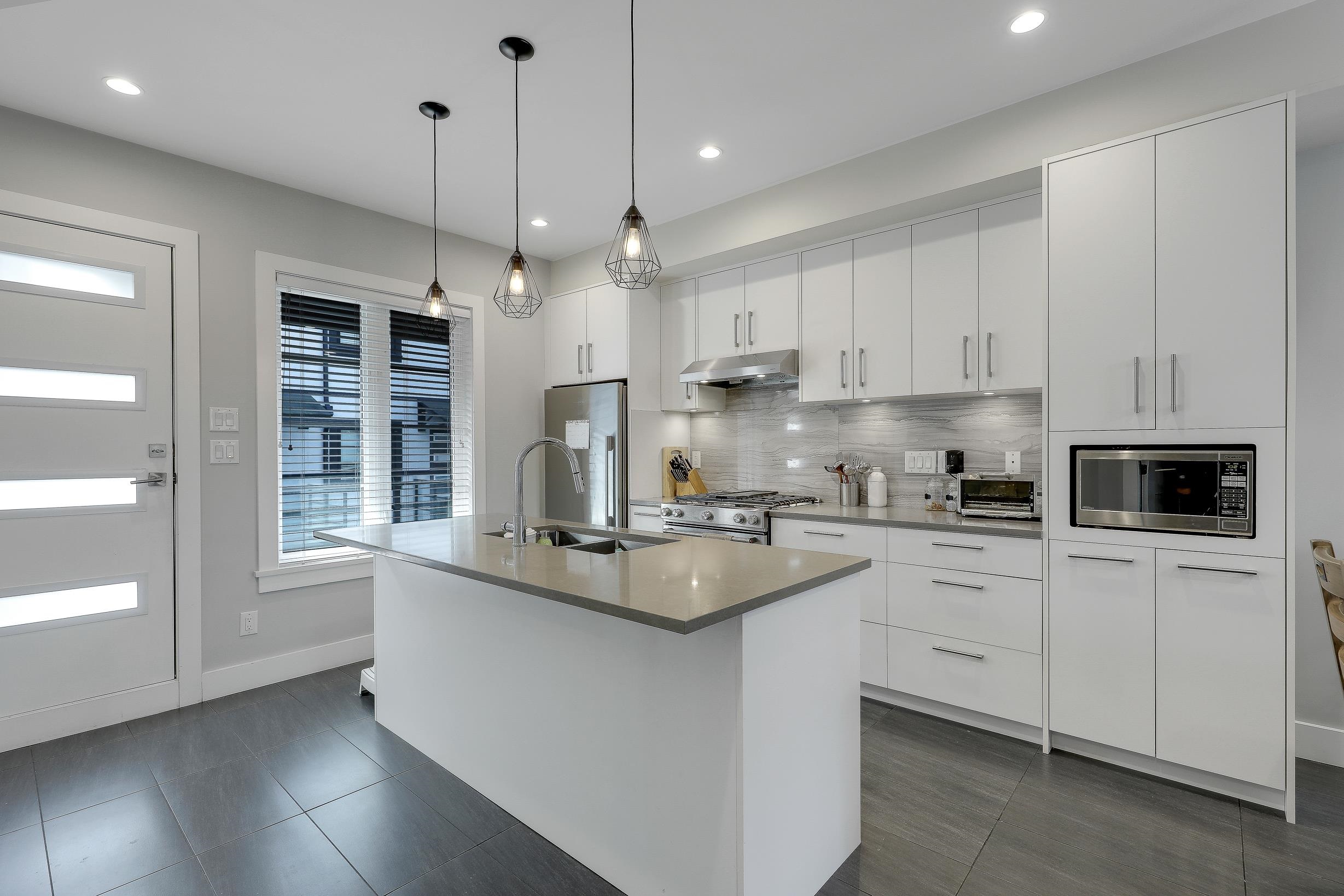 806 Gauthier Avenue 102