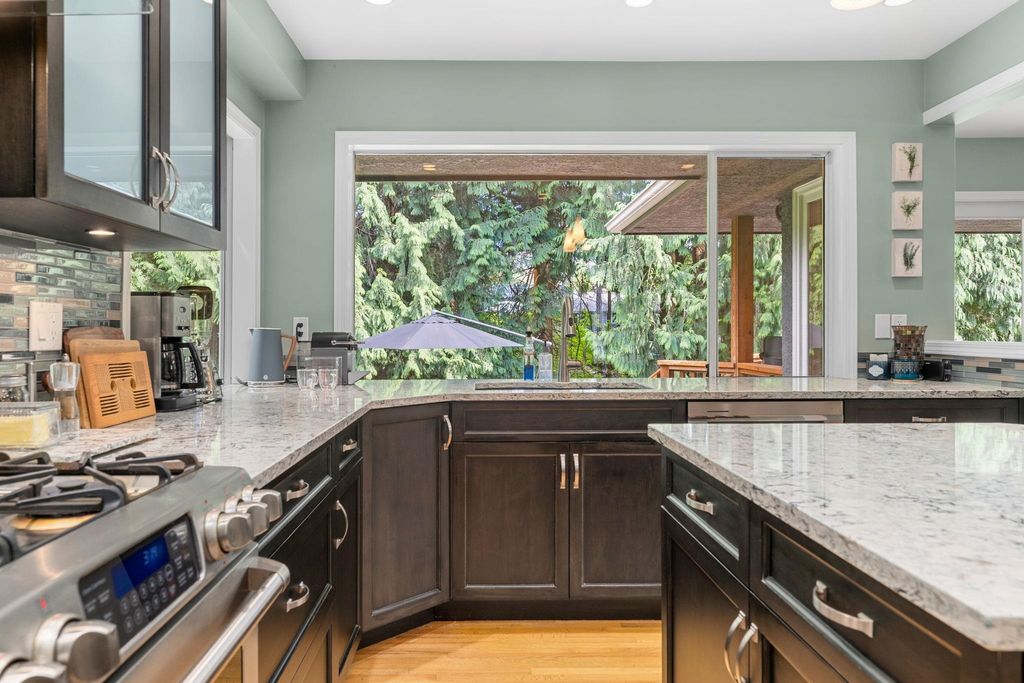 listing image 1105708445977264160