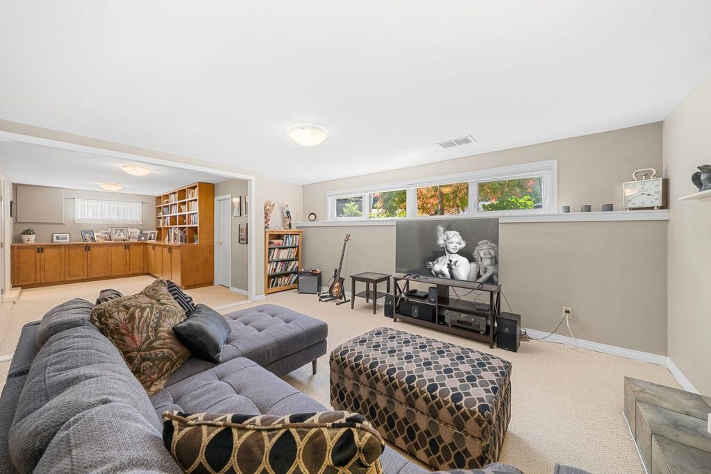 listing image 1101545921369618655