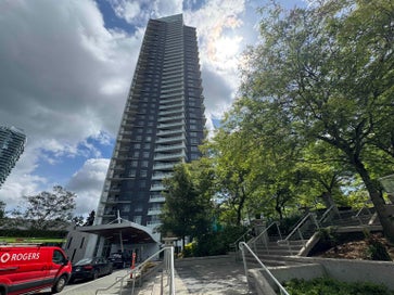 9887 Whalley Boulevard 2604 Surrey BC V3T 0P4