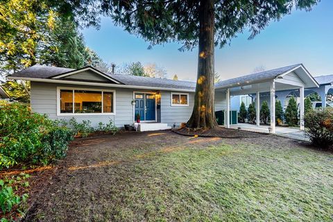 1668 Connaught Drive Port Coquitlam BC V3C 4G8