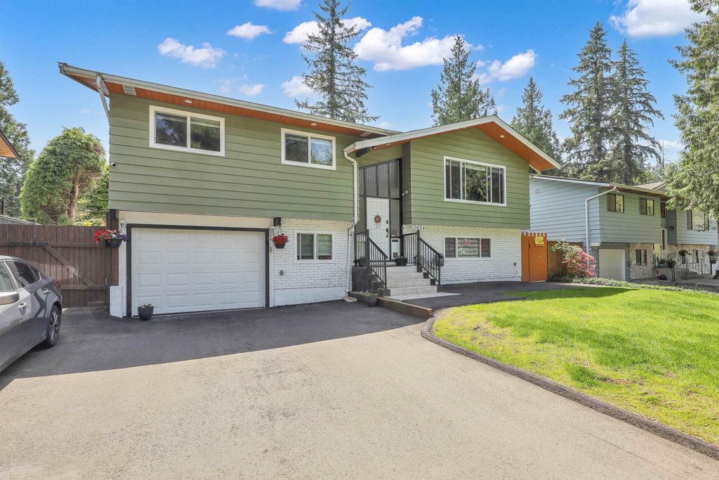 Photo of 19654 47 Avenue, Langley, BC V3A 5G8 (MLS # R3108543)