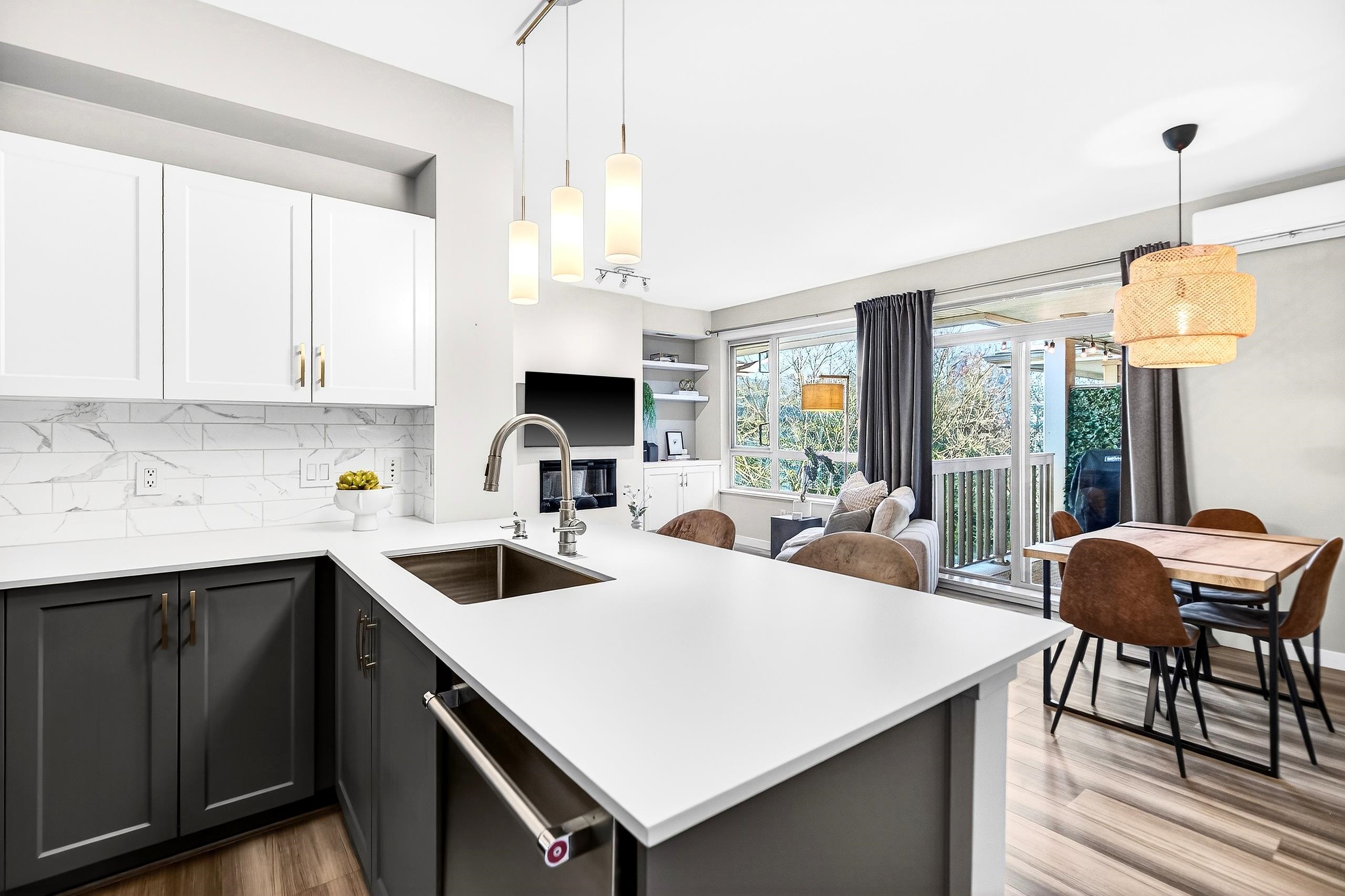 801 Klahanie Drive 429