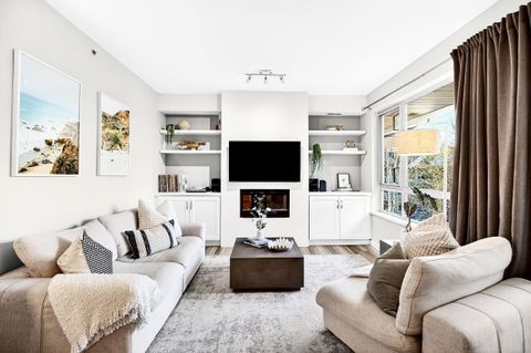 801 Klahanie Drive 429 Port Moody BC V3H 5K4