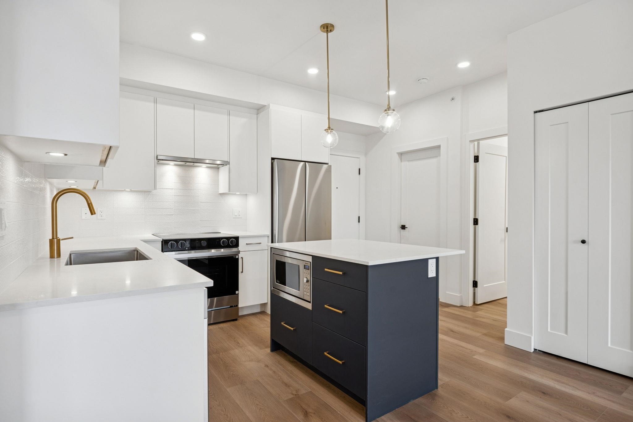 20286 72b Avenue 414