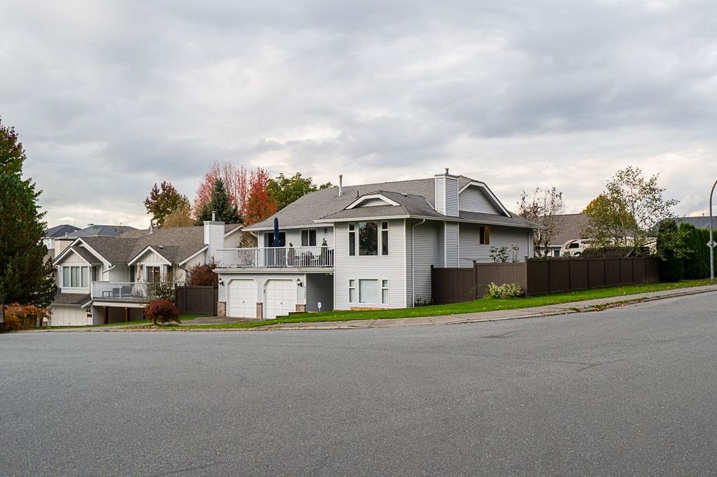 listing image 1100571634774694820