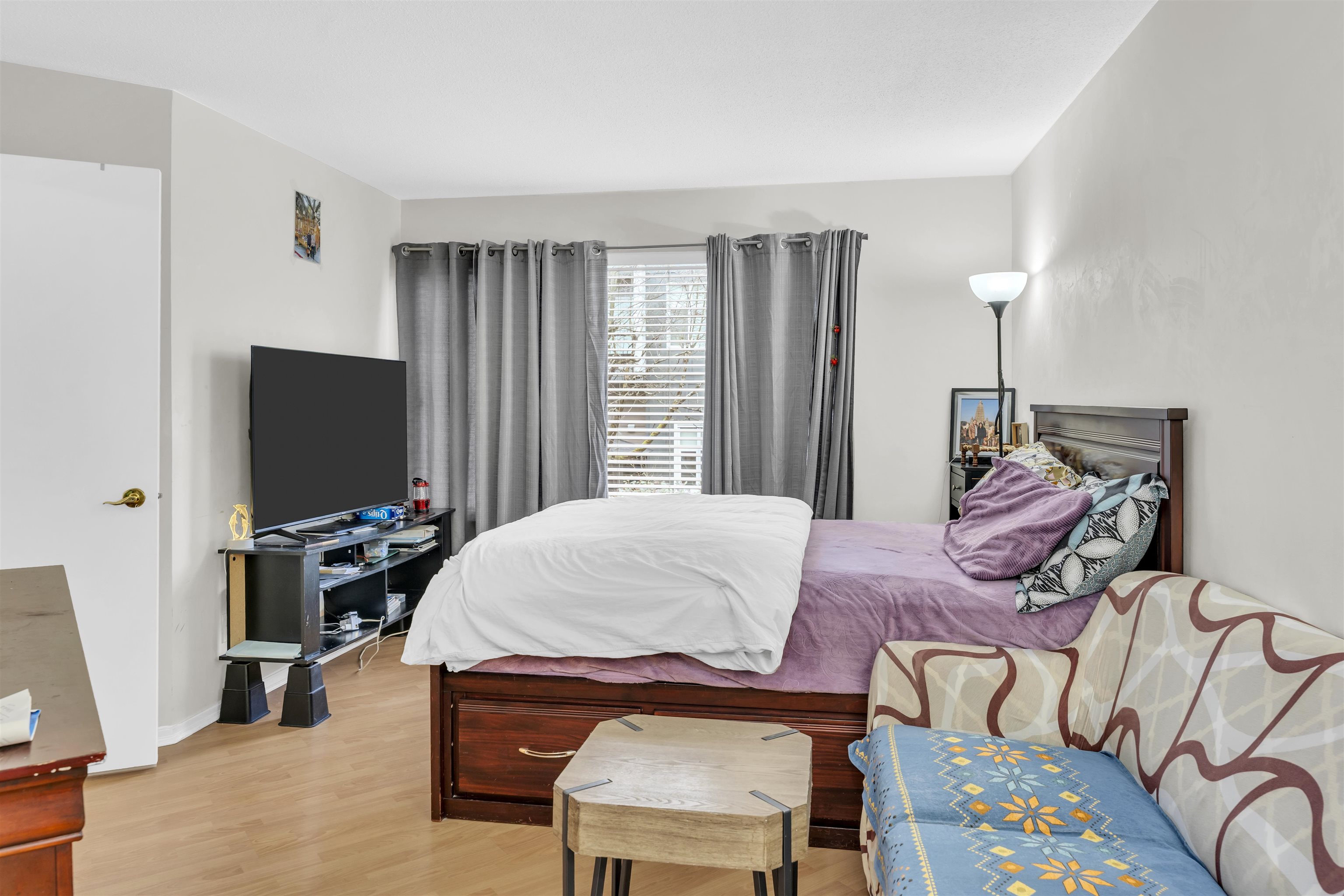 6939 Gilley Avenue 212