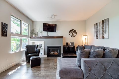 20326 68 Avenue 21 Langley BC V2Y 0E3