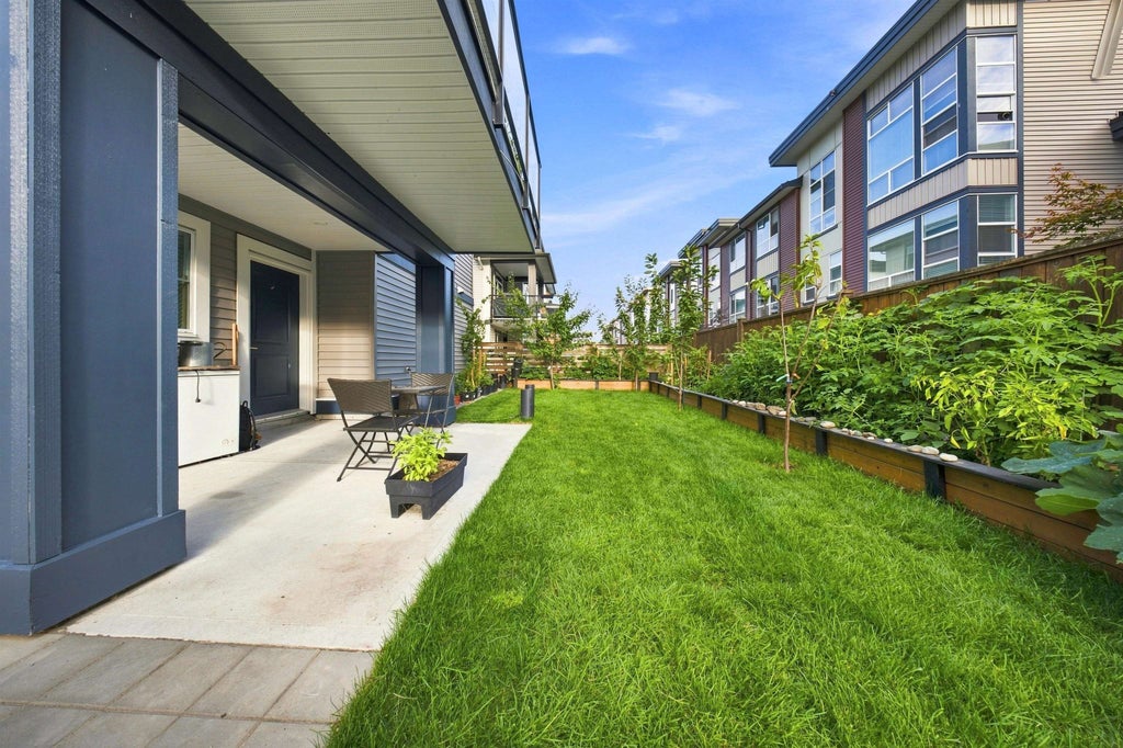 Photo of 45558 Meadowbrook Drive, Chilliwack, BC V2P 2N1 (MLS # R3161083)