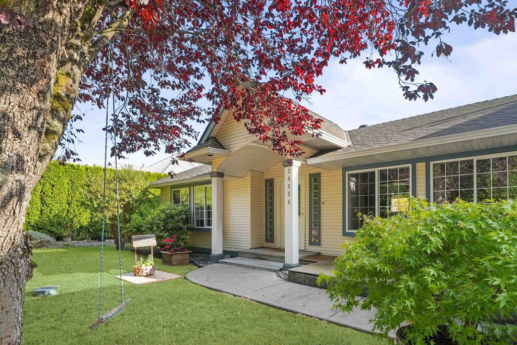 Photo of 20094 24 Avenue, Langley, BC V2Z 1Z7 (MLS # R3166469)