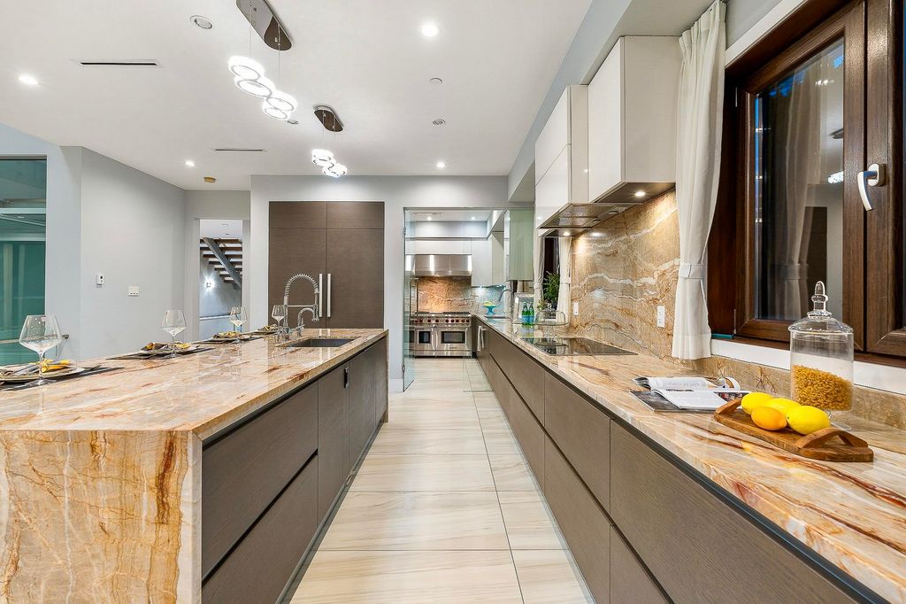 listing image 1102435203820199884