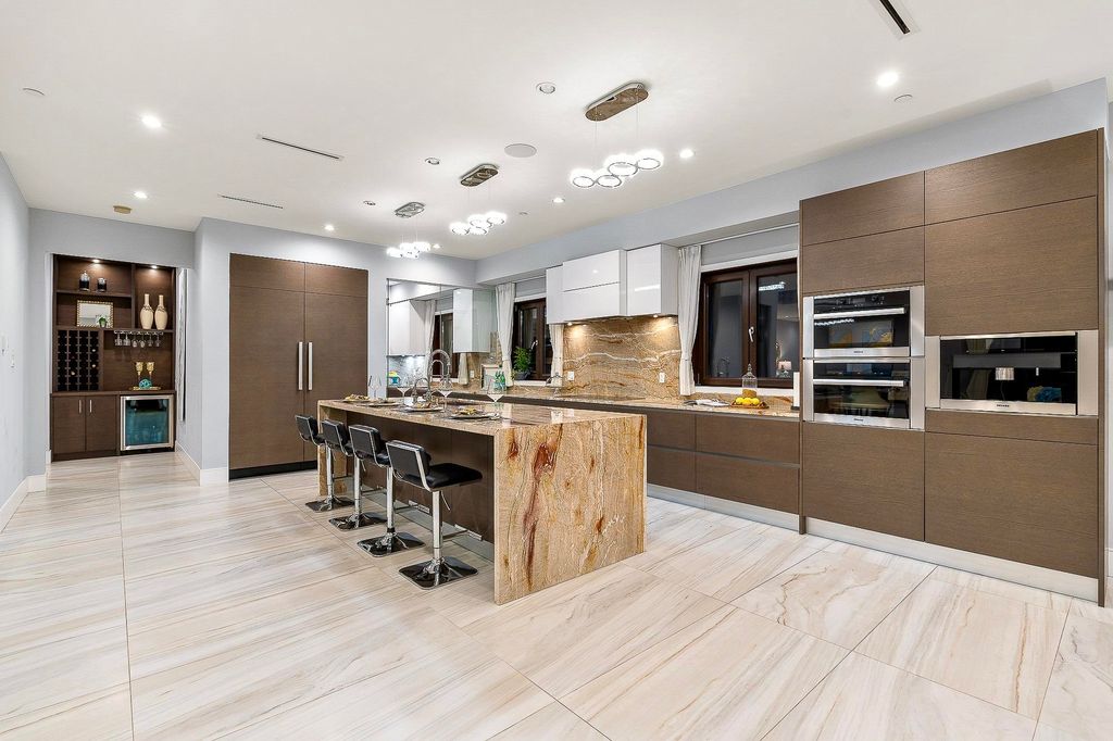 listing image 1100678111853356944