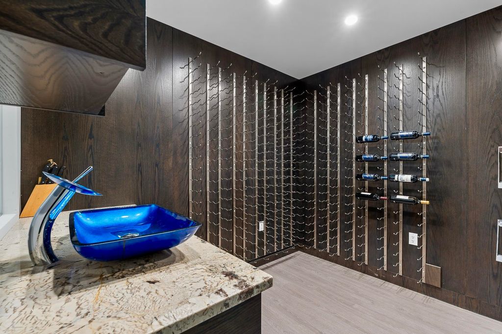 listing image 1107852813582439153