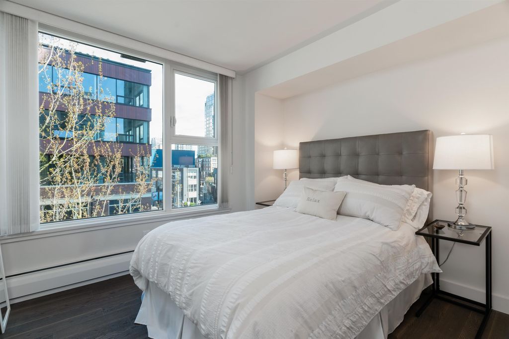 listing image 1100318064459314392