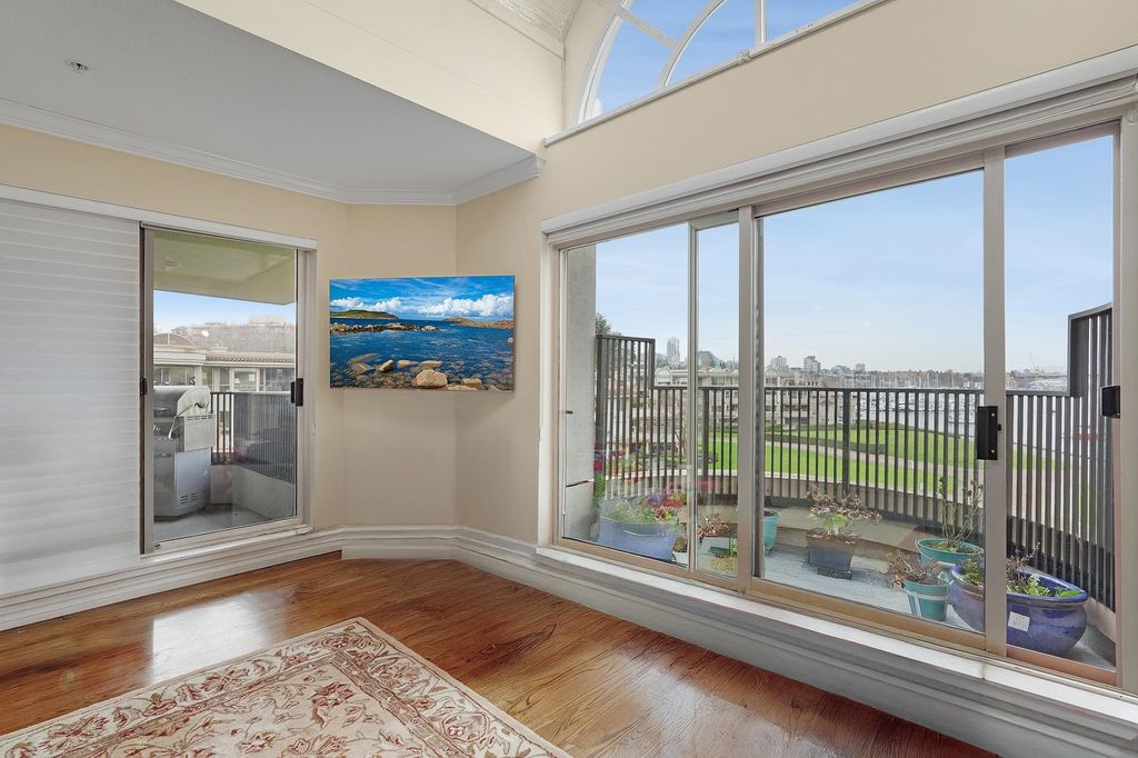 listing image 1109257132254737075