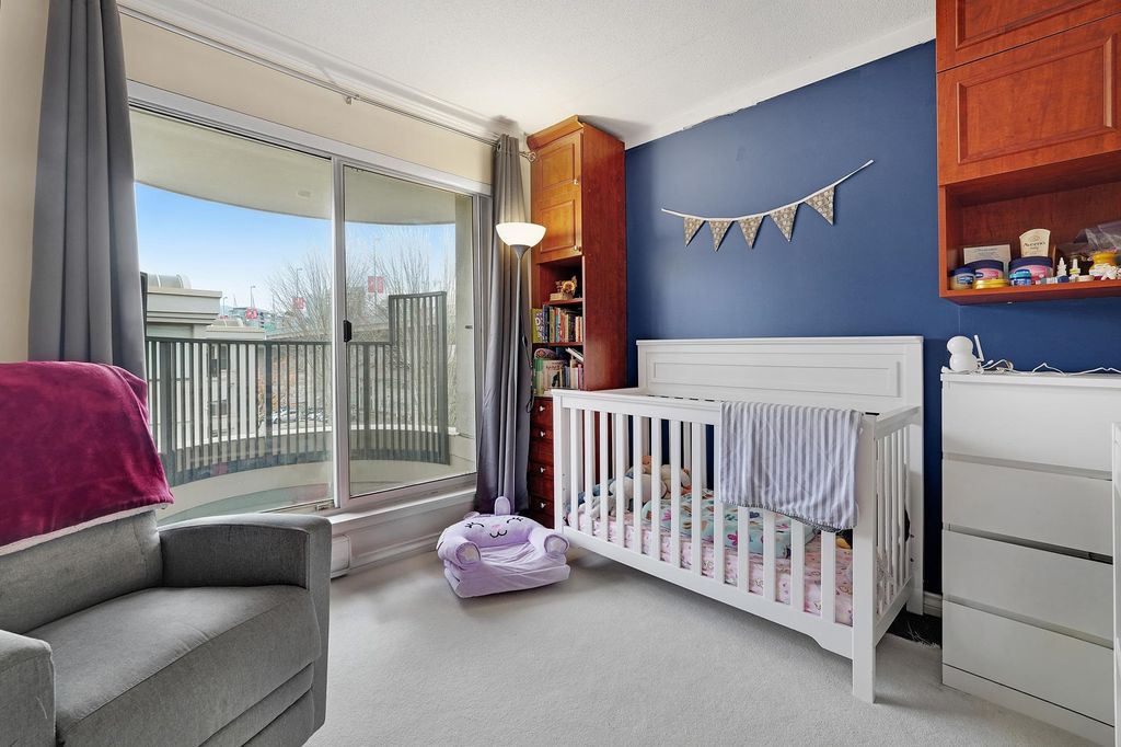 listing image 1105688021630835015