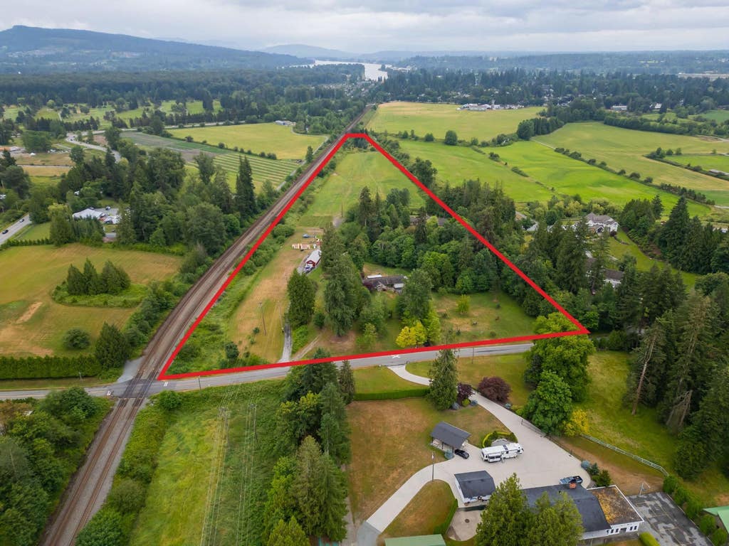 Photo of 9472 222 Street, Langley, BC V1M 3T7 (MLS # R3140916)