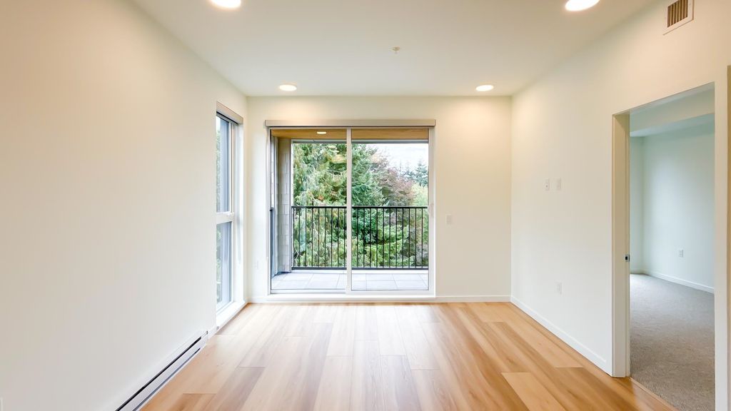 listing image 1101930990101967303